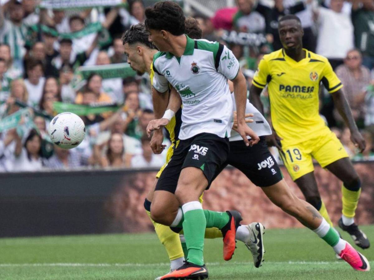 El nuevo '9' que quiere el Barca tras el no de Julián y fichaje en el Real Madrid