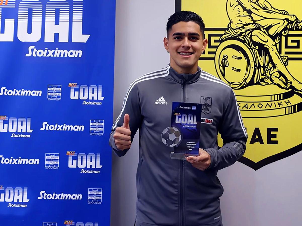 ¡Un premio más! Luis Palma gana un nuevo galardón en el fútbol de Grecia con el Aris de Salónica