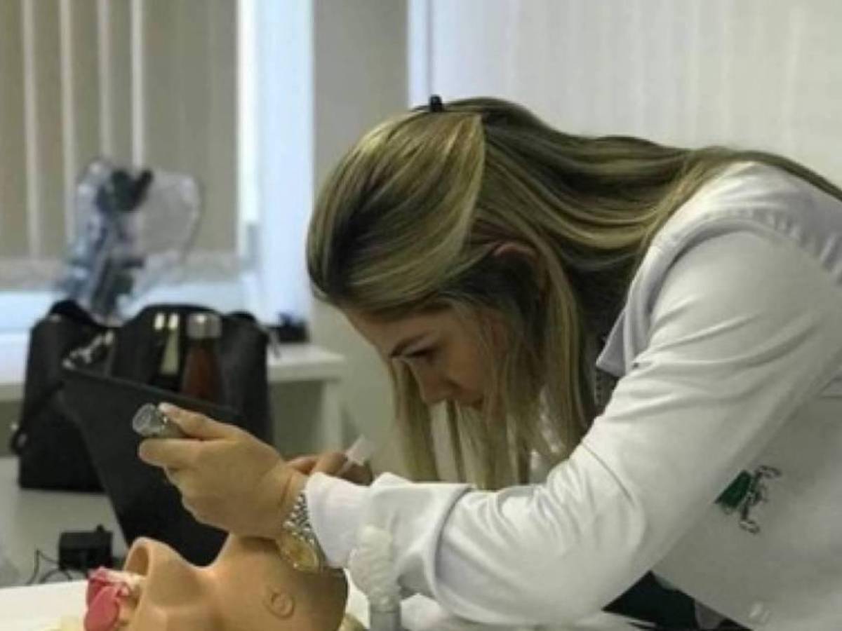 Famoso futbolista de Brasil causa revuelo al casarse con la sobrina de su exesposa: “Estamos unidos en un solo corazón”