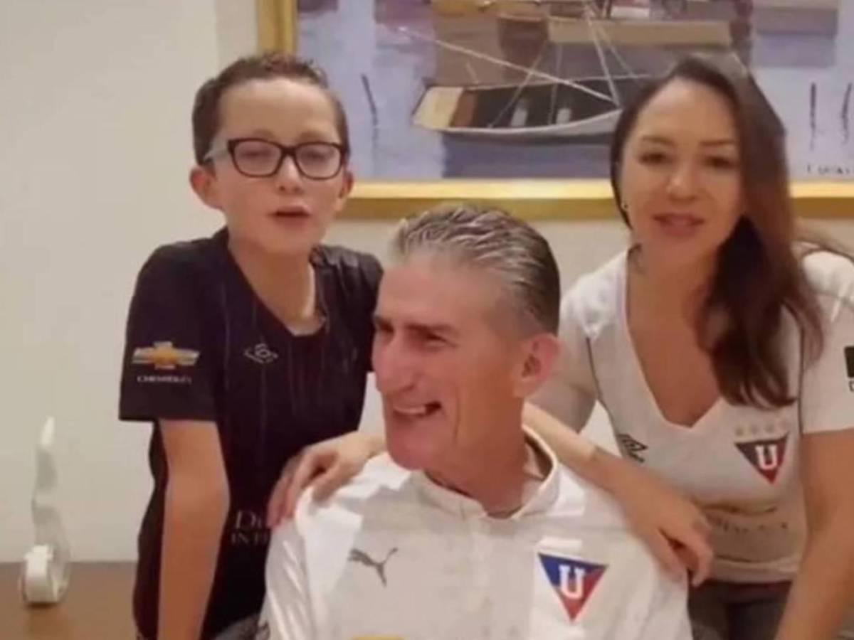 Técnico sufre una de las peores enfermedades y su esposa hace impactante confesión ¿Fue por culpa del fútbol?