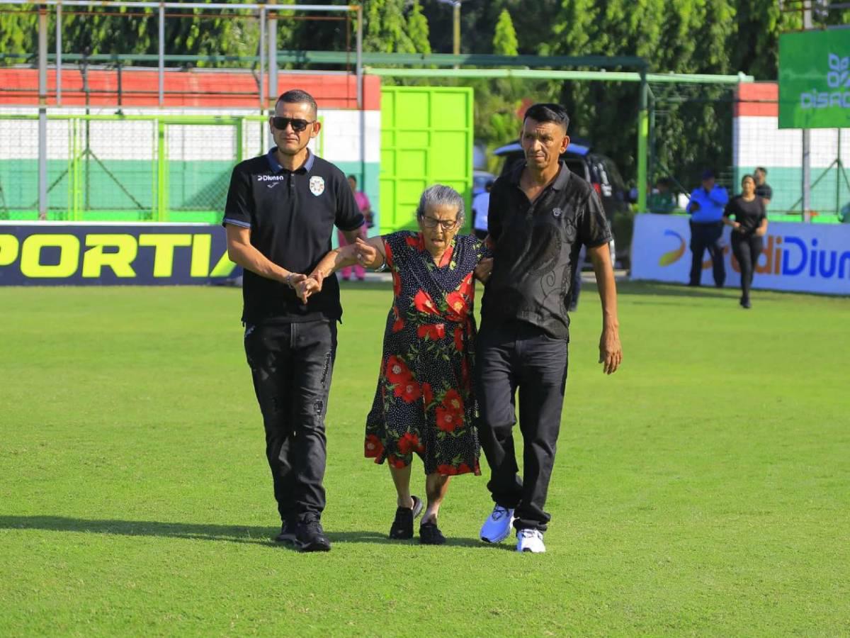 Entre lágrimas y aplausos: el Yankel Rosenthal llora la partida de Orinson Amaya y así fue el último adiós al expresidente