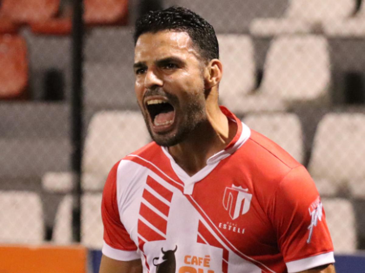 Solo uno supera a Eddie Hernández en el área: la tabla de máximos goleadores en las ligas de Centroamérica