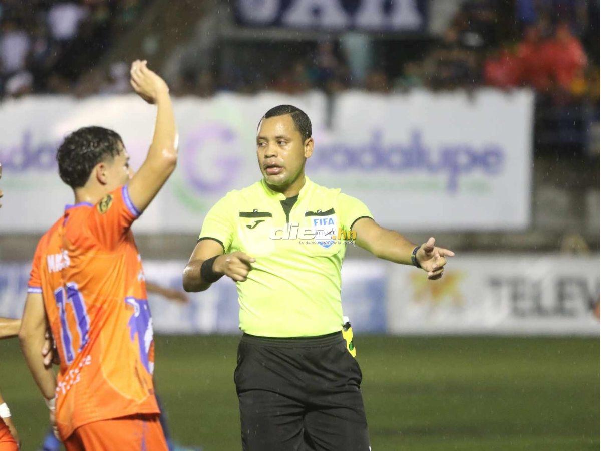 No se vio en TV: Diluvio en Choluteca, jugador de Motagua se robó el show y chicas robaron suspiros en el Emilio Williams