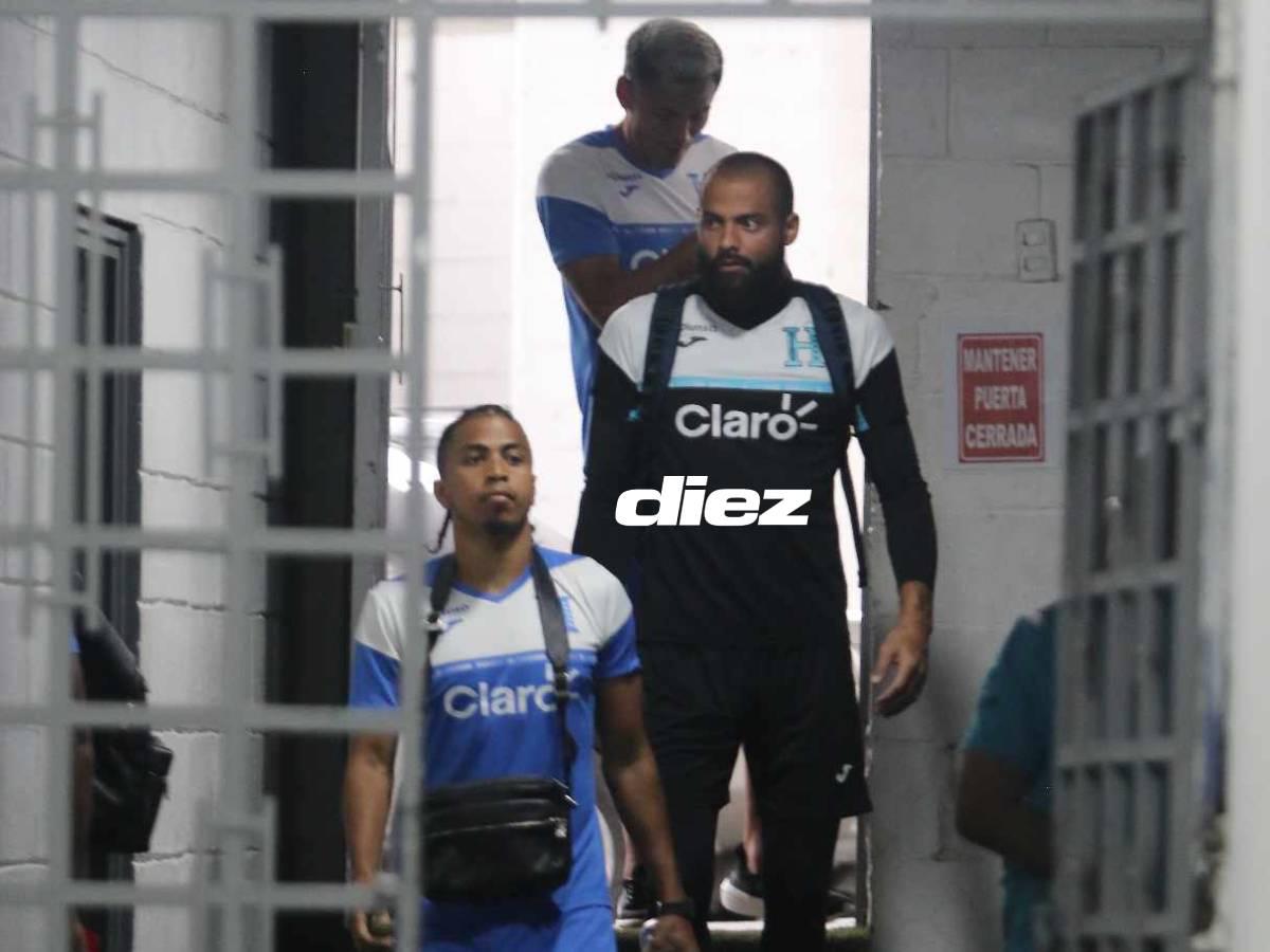 ¡Visitas sorpresa! Legionario se bajó del avión directo al entreno de la Selección de Honduras y un lesionado dijo adiós a la concentración