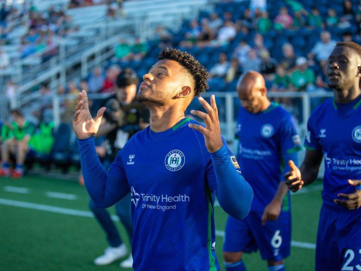 Juan Carlos Obregón se olvida de las críticas sufridas en la Selección de Honduras y toma rotunda decisión