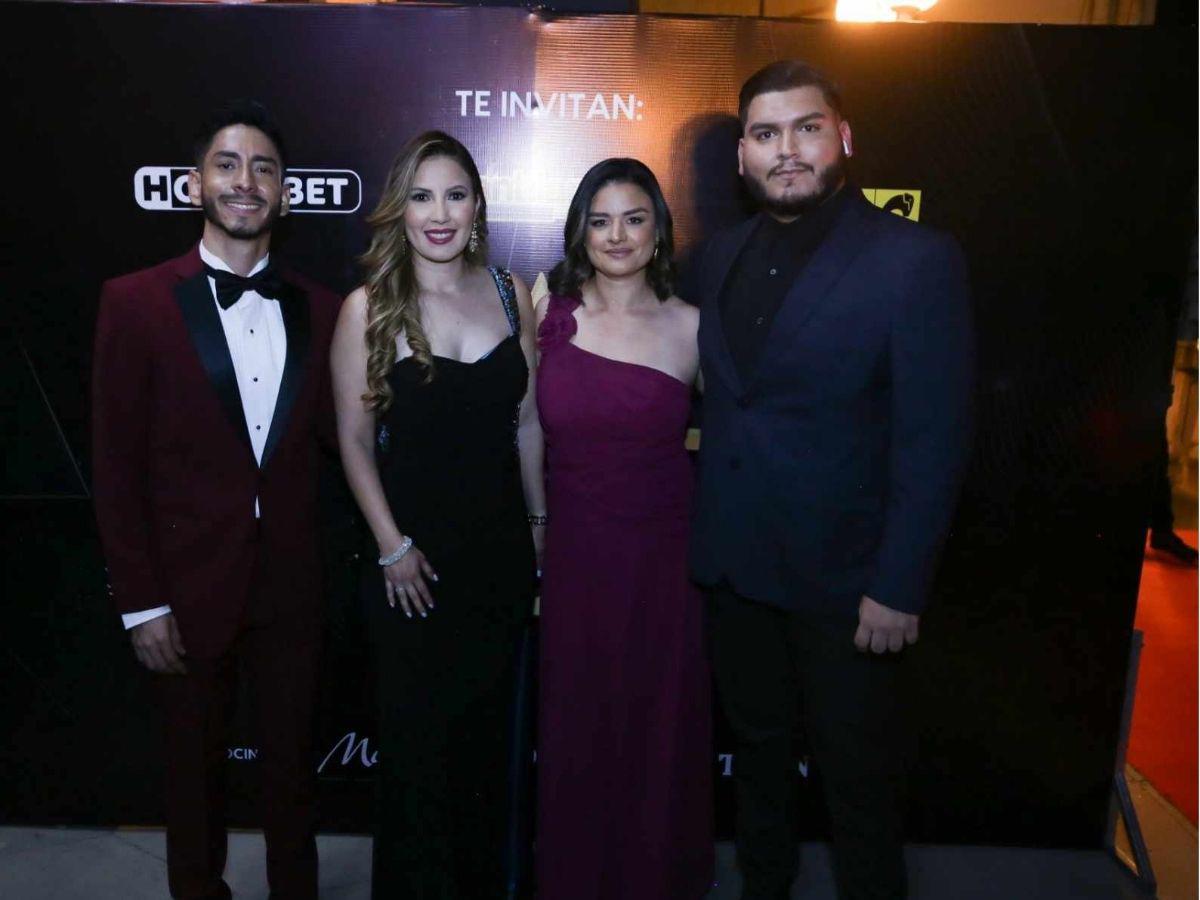Bellezas, futbolistas y técnicos nominados: Así se vivió la previa de la gala de los Premios Diez en el Teatro Manuel Bonilla