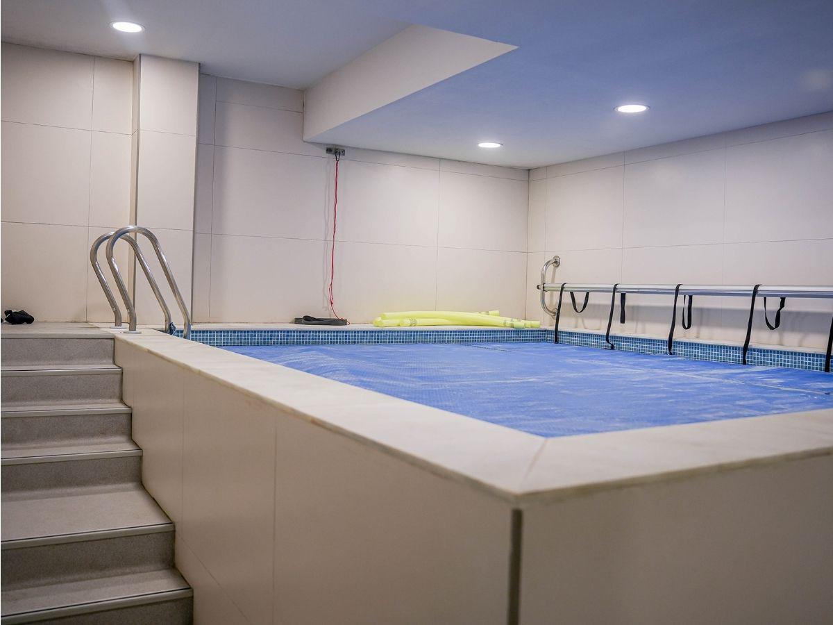 Un infierno descomunal: Así es la hermosa casa del Almería de España, el virtual nuevo equipo del Choco Lozano