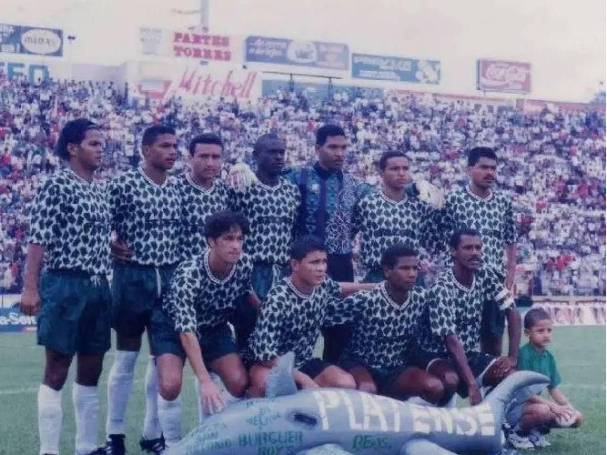 Exfutbolista hondureño recae, duerme en la calle y clama por ayuda urgente