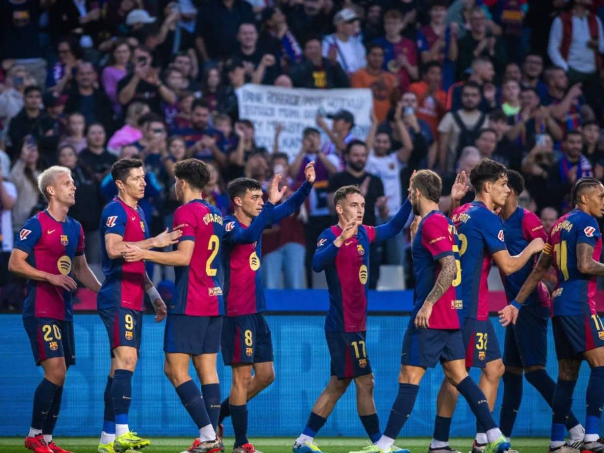 Salen a la luz los jugadores que Barcelona piensa vender para recuperar a Dani Olmo; esta es la gran sorpresa