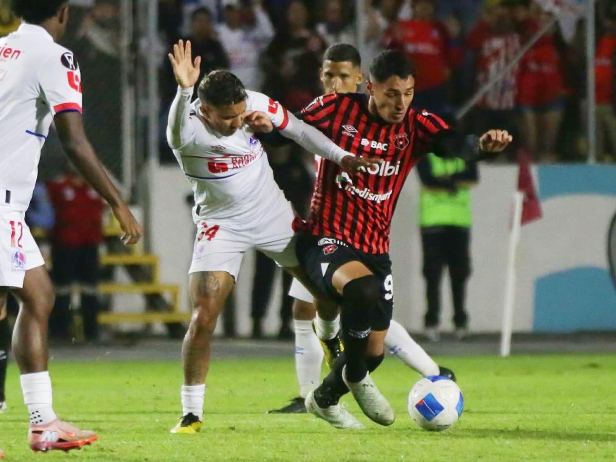 Mazazo al Olimpia: ¡Alajuelense lo sepulta en el Nacional y el equipo tico se clasifica a la final de la Copa Centoamericana!