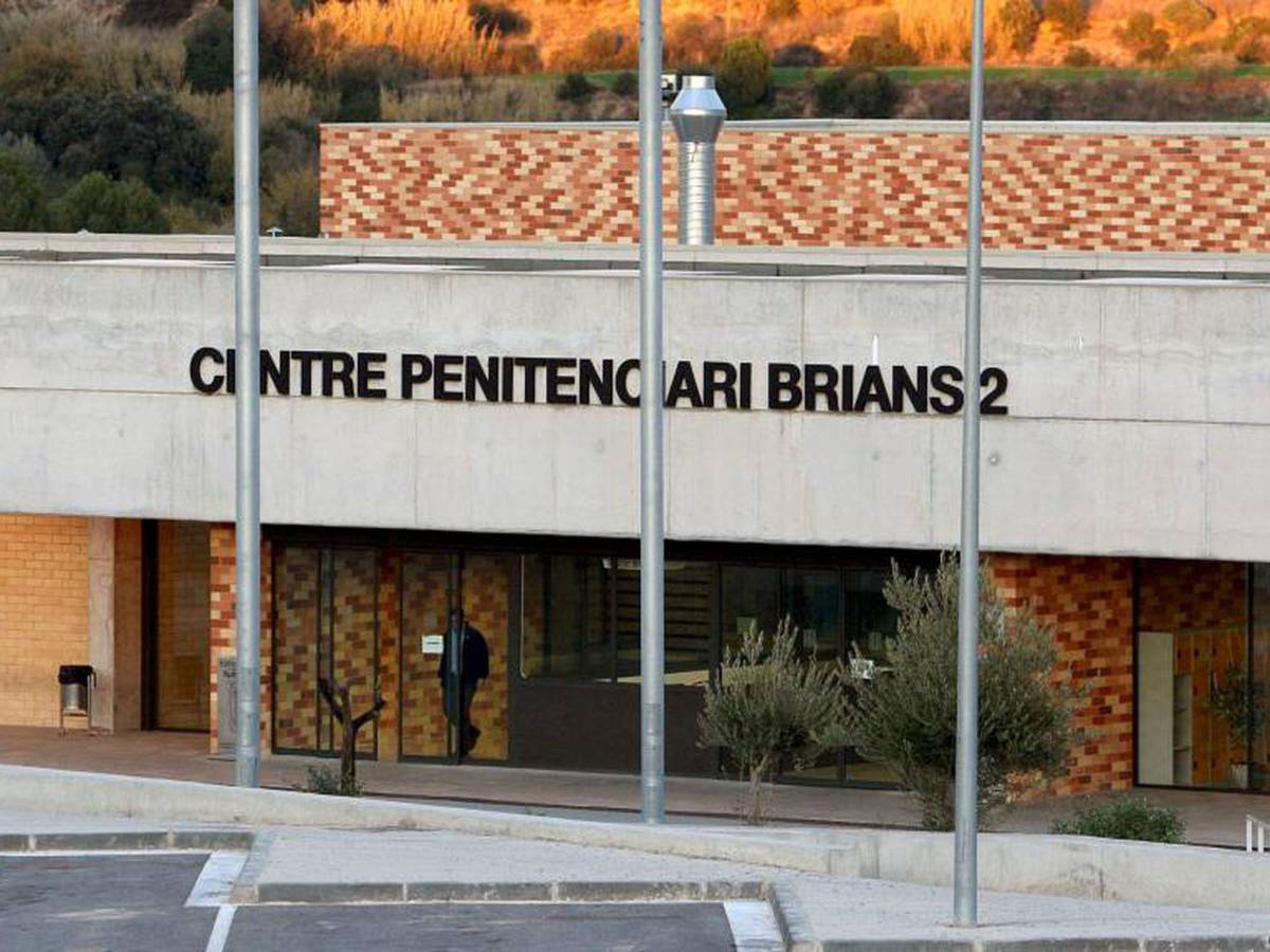 Ex presidente del Barcelona estuvo preso aquí: Así es Brians 2, la nueva cárcel en la que está Dani Alves