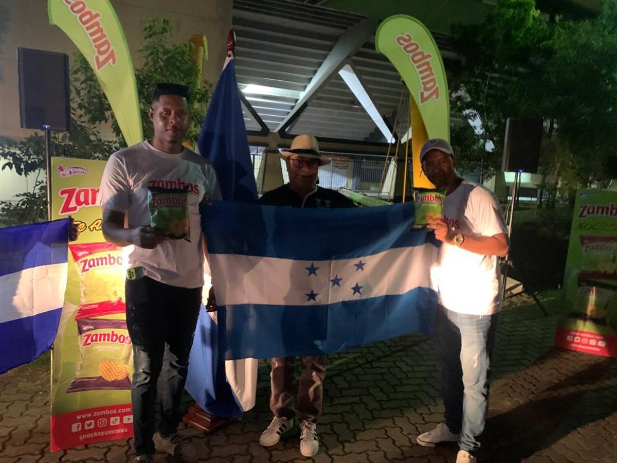 ¡Presencia catracha! Las imágenes del ambiente en el estadio Olímpico Félix Sánchez para el duelo entre Cuba y Honduras