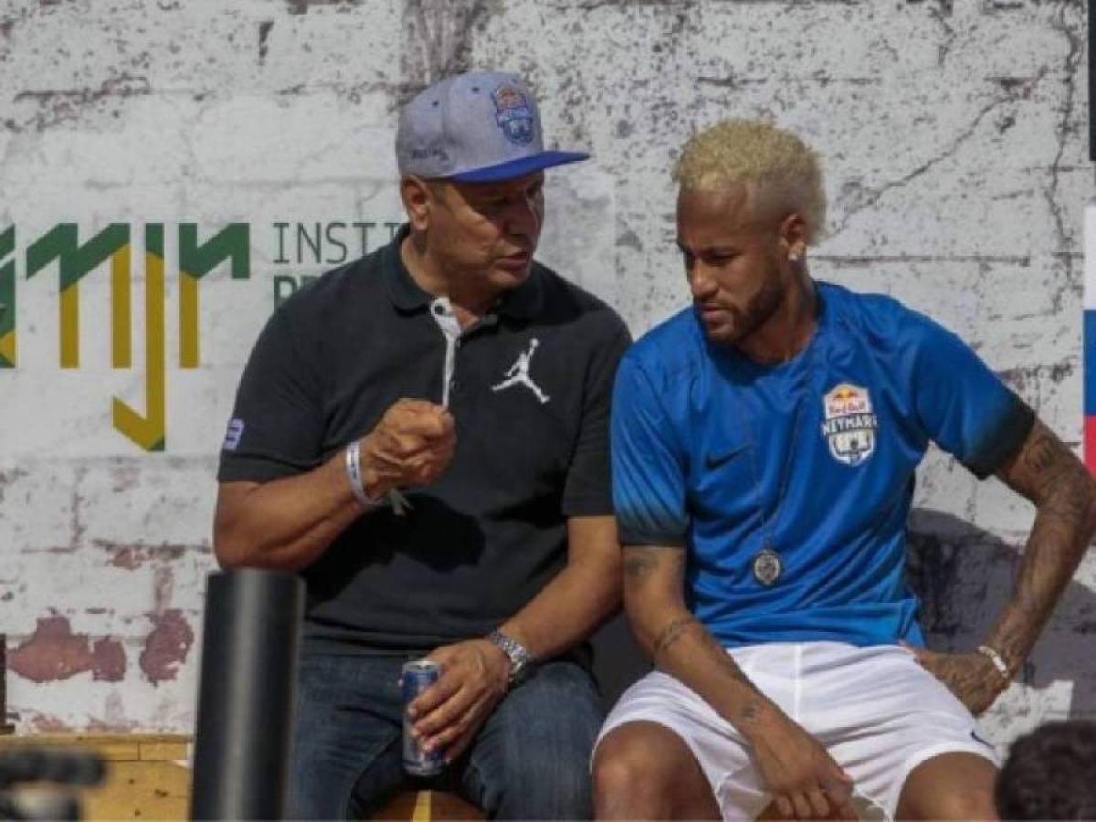 La decisión que Dani Alves tomó con el papá de Neymar luego de quedar en libertad: “Ya lo devolvió”