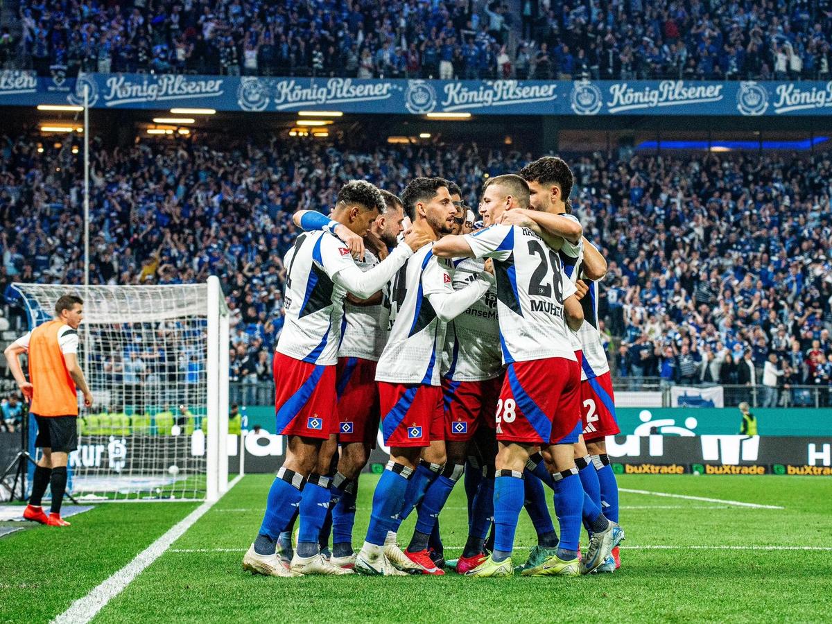 Histórico club europeo regresa a la élite siete años después y ¡hondureño es parte de su plantilla!