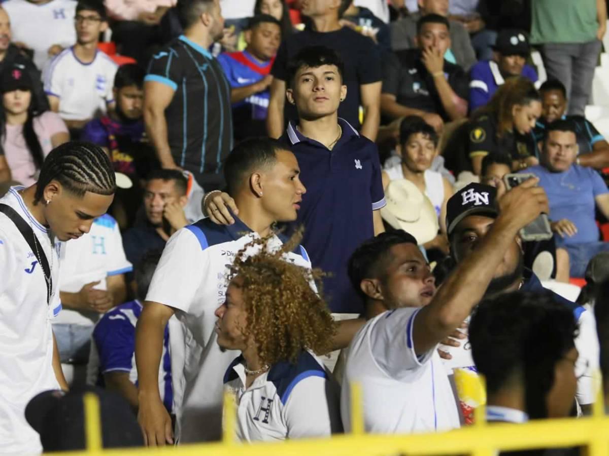 Insulto del Fantasma a periodista, el beso de Supremo a Milagro y el seleccionado que dejó en problemas a Honduras