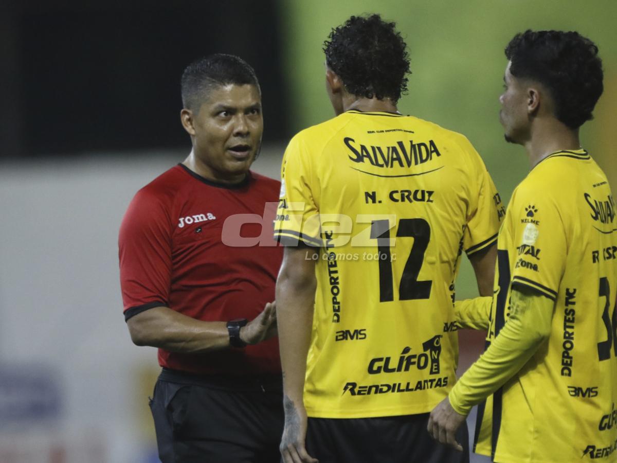 No se vio en TV: peleas entre dirigentes aurinegros y cuerpo técnico del Olimpia; los empujones y la furia del árbitro