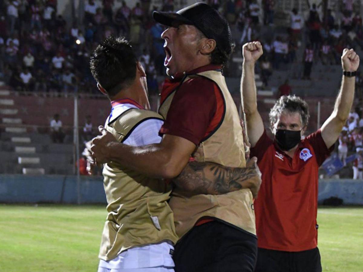 Llegó a 100 triunfos en Liga Nacional: ¡los grandes logros de Pedro Troglio en el fútbol de Honduras con Olimpia!