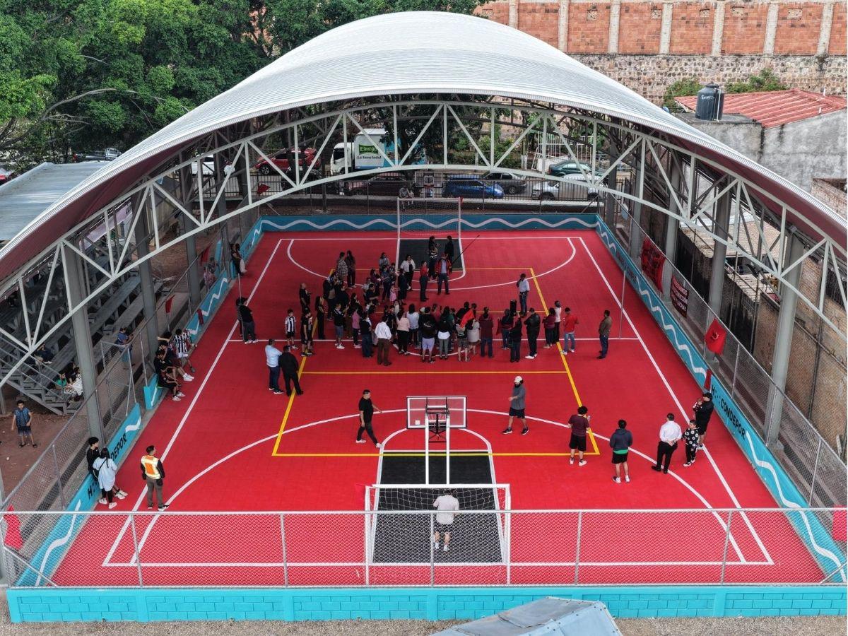 ¡Llegó la 102! Condepor inaugura cancha de usos múltiples en la colonia Bernardo Dazzi de Tegucigalpa