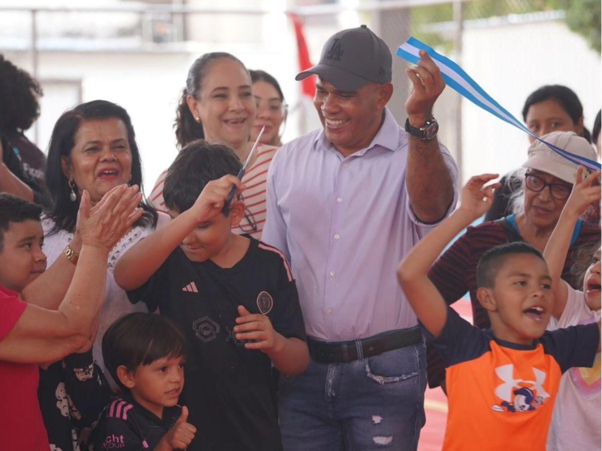 ¡Llegó la 102! Condepor inaugura cancha de usos múltiples en la colonia Bernardo Dazzi de Tegucigalpa