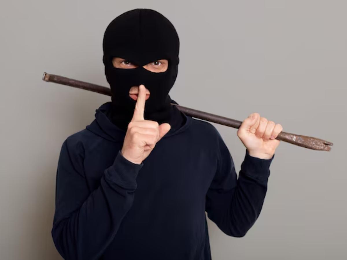 El paramédico que robó durante años en el Manchester City y vendió las botas de ‘Kun’ Agüero por internet