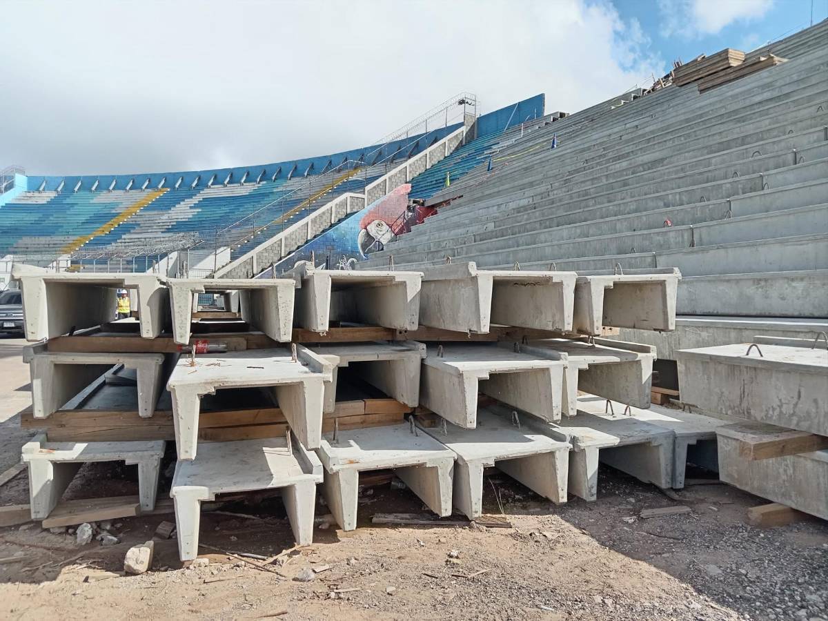 Especialista europeo realizó supervisión para la instalación de butacas en el estadio Nacional Chelato Uclés