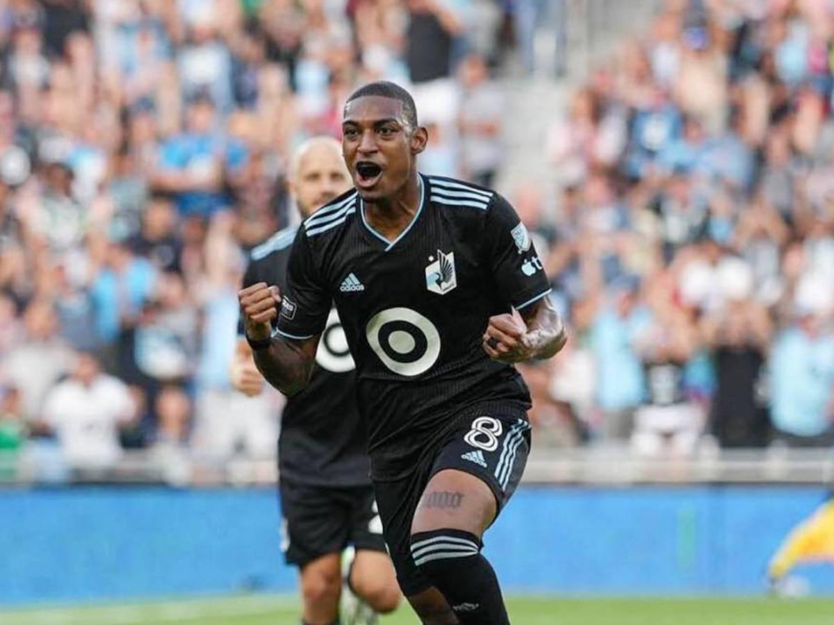 Mercado de fichajes en Honduras: Olimpia ya negociaría con DT, legionario rumbo a Europa ¿Blackburn fichará por un grande?