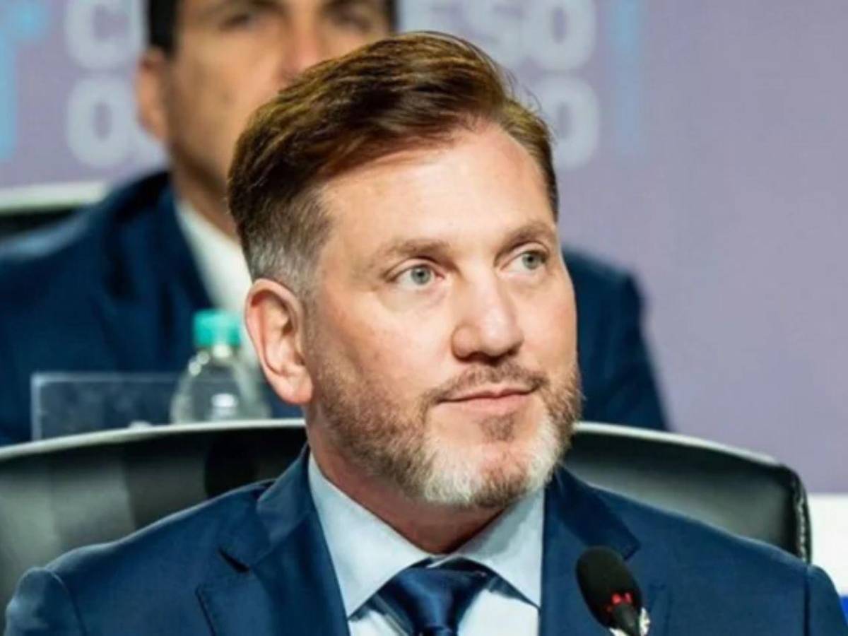 Escándalo antes del Mundial: miembro de la FIFA es denunciado por corrupción