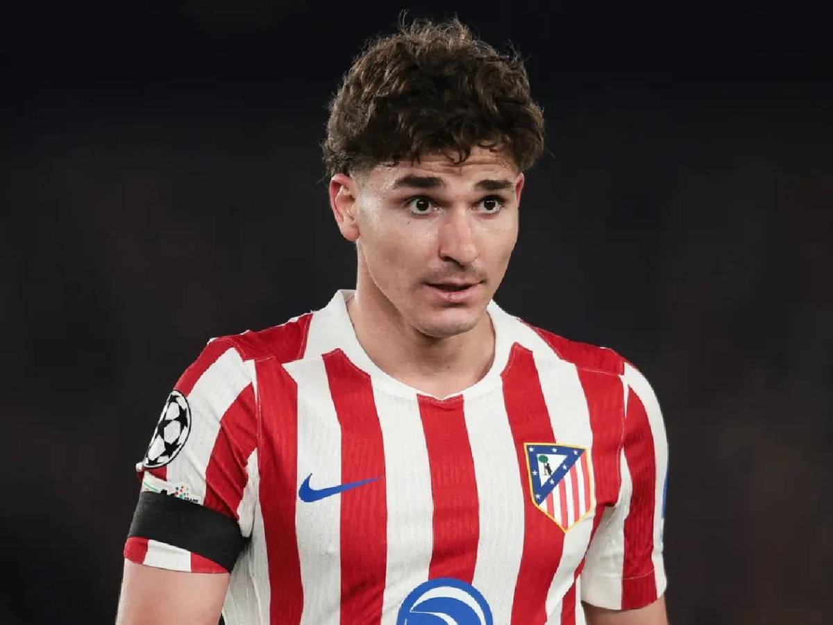 Atlético da golpe a Barcelona: acepta vender a Julián Álvarez a gigante de Europa
