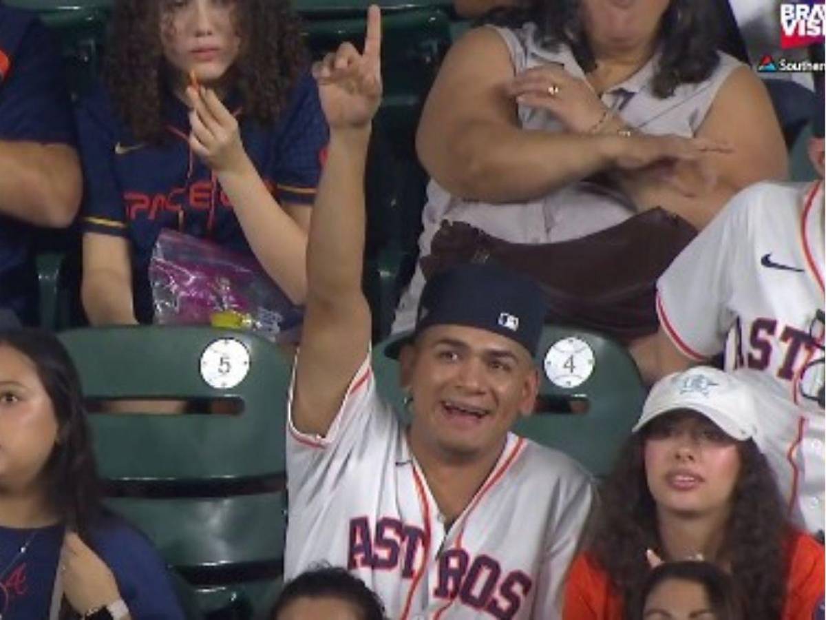 ¡En pantalla gigante! Mauricio Dubón y su descomunal ovación en su regreso a Houston