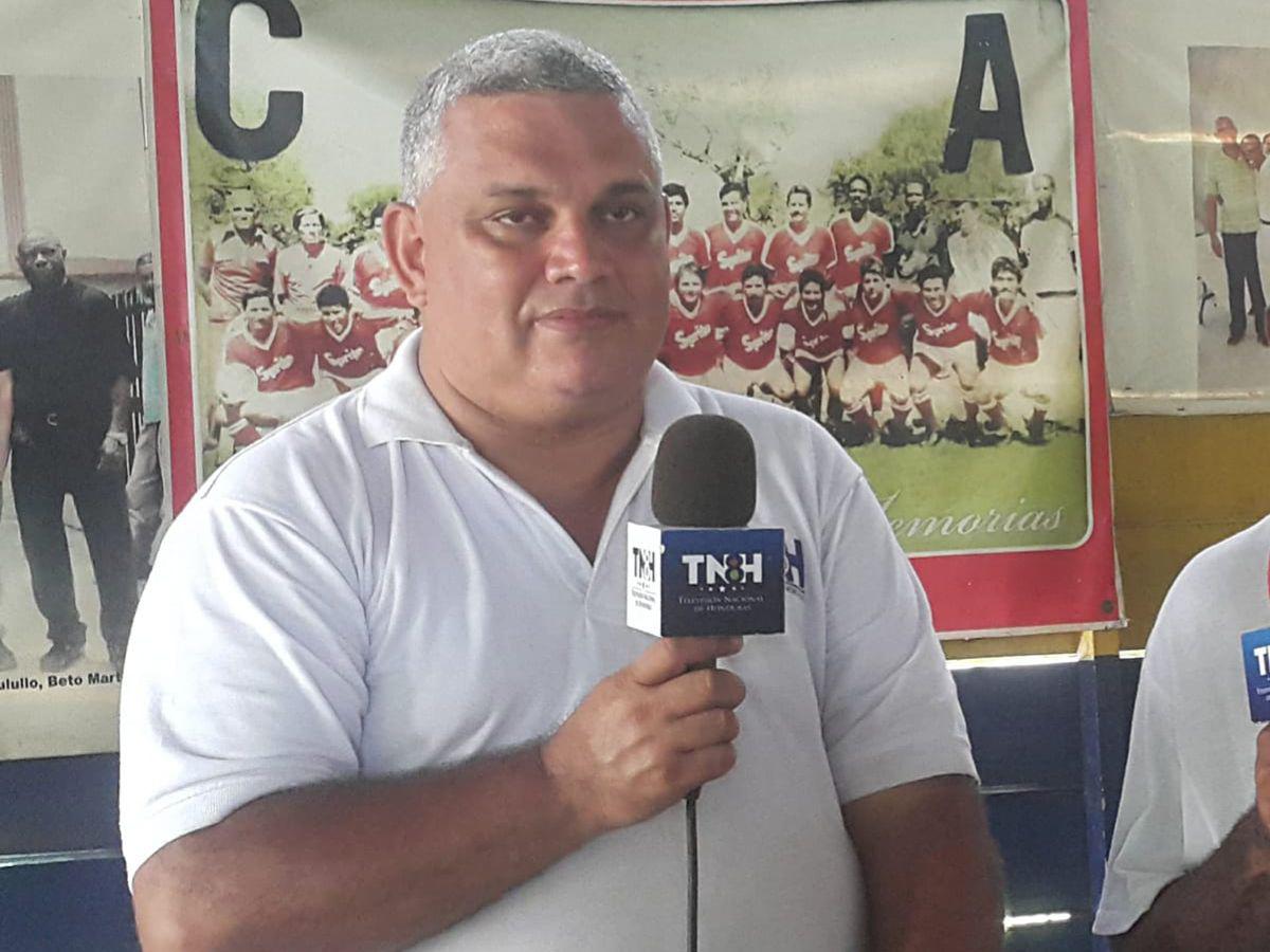 La nueva vida de los periodistas deportivos que destacaron en la televisión de Honduras, ¡uno se dedica al arbitraje!