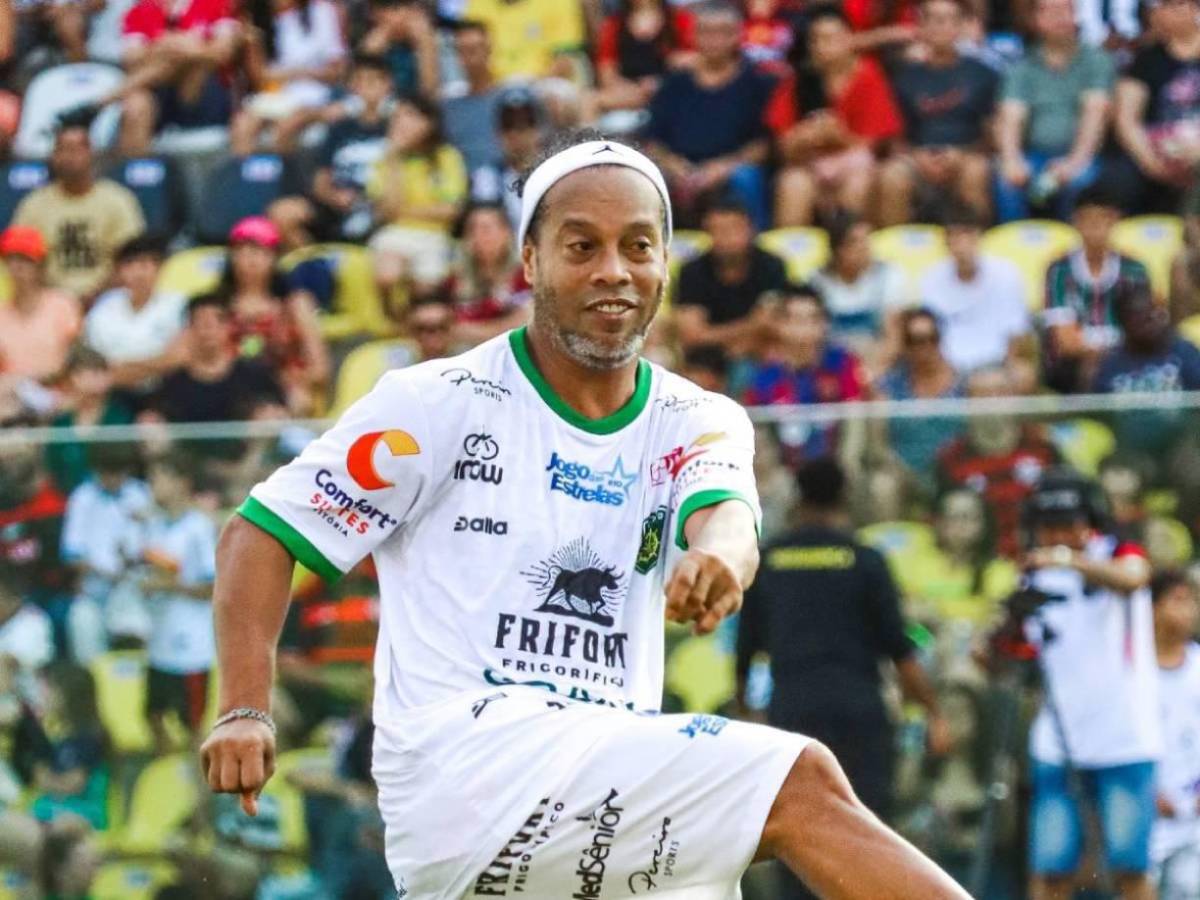 Ronaldinho tuvo que comer polvo, pero ahora resurge: la enorme suma de dinero que gana con su lucrativo negocio