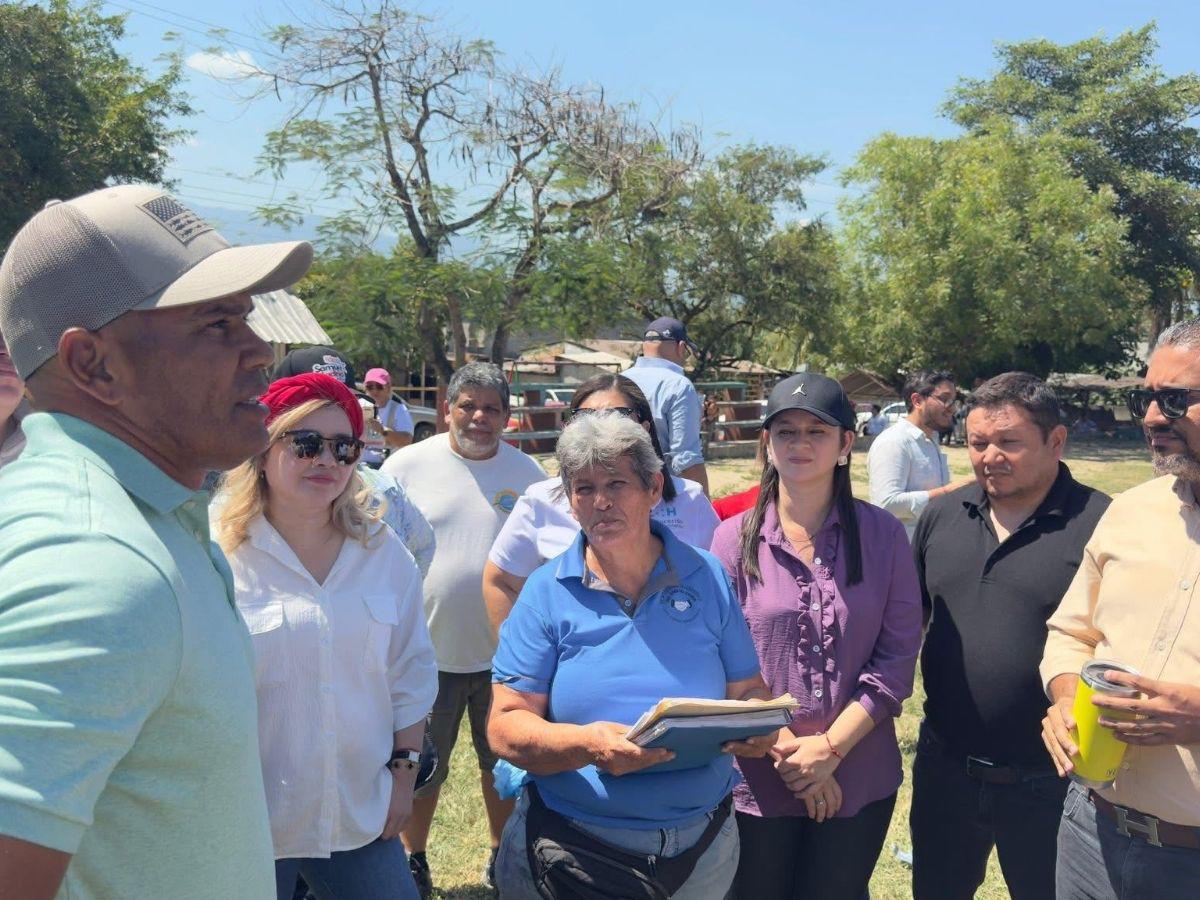 Condepor inspeccionó tres canchas de fútbol en la zona norte de Honduras con el objetivo de modernizarlas