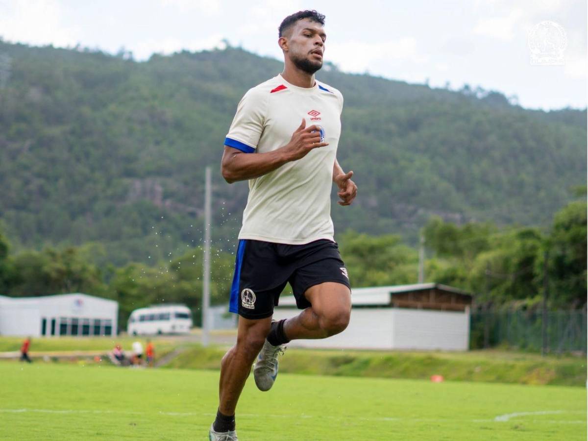 ¡Sorpresas! Así sería el 11 titular de Olimpia ante Motagua por el título de la Supercopa