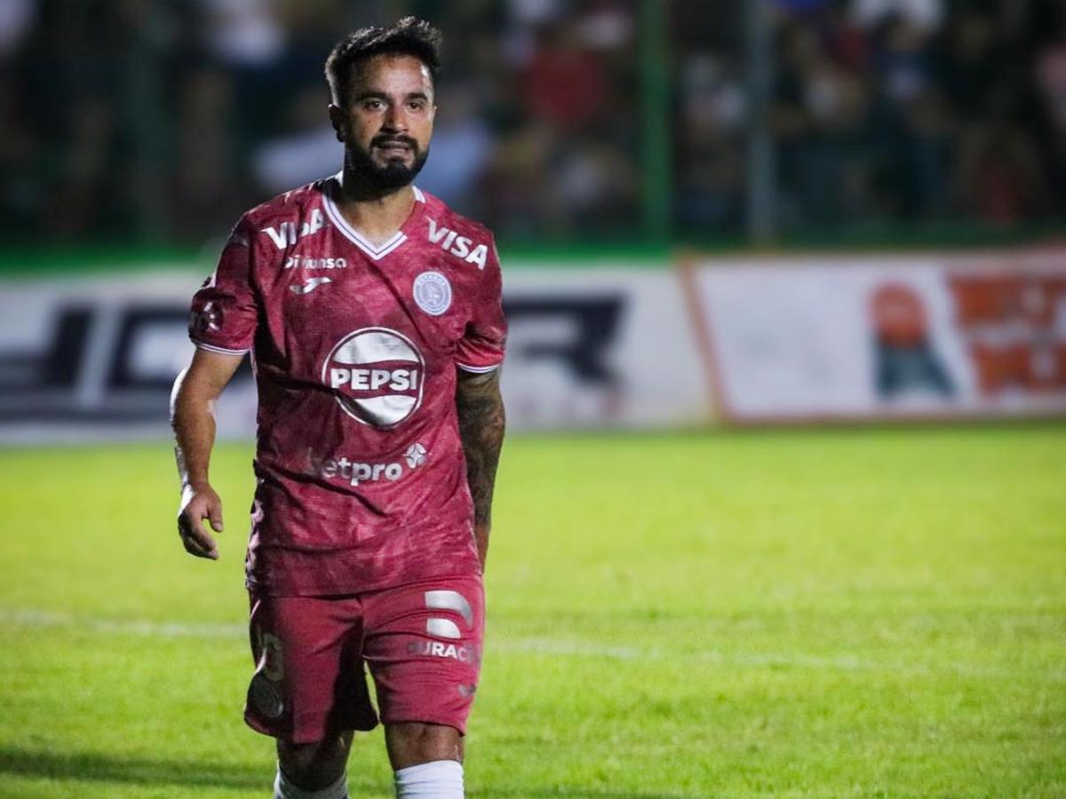 Droopy Gómez sueña con un retiro vestido de azul: Cumplí 100 partidos con Motagua y espero que sean muchos más