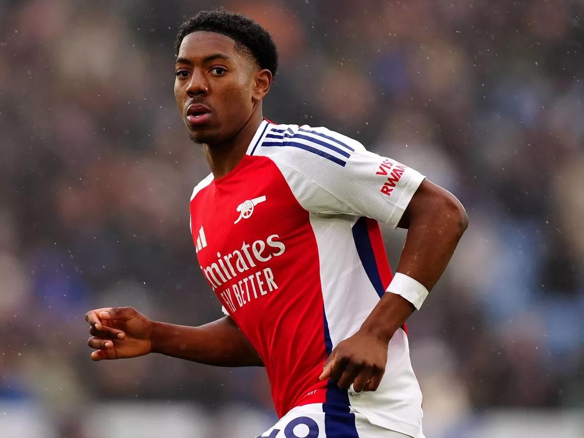 Lamine Yamal recibe duro golpe y Cubarsí aplasta al nuevo fichaje del Real Madrid: los favoritos para el Golden Boy 2025