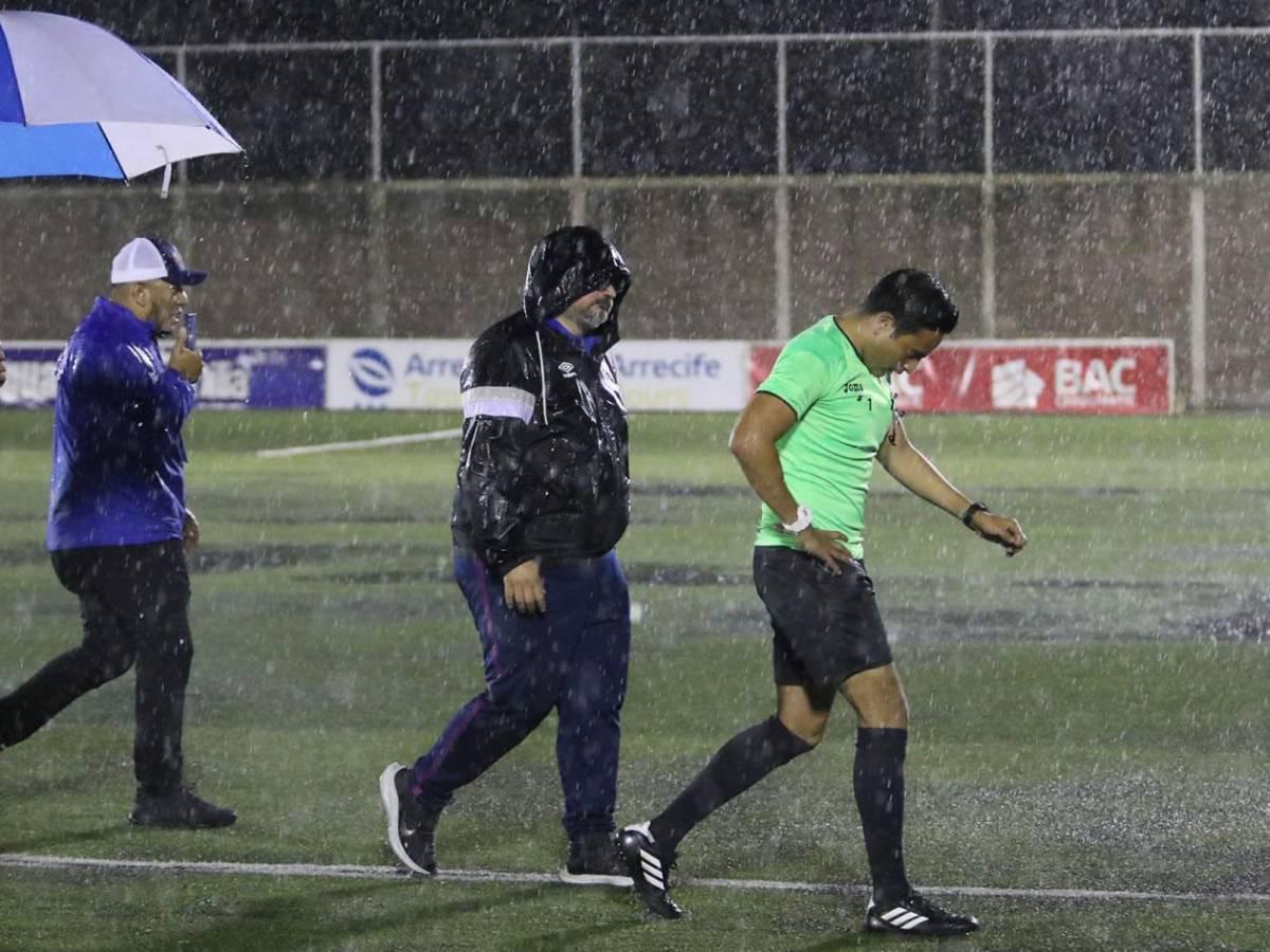 La polémica jugada de Olimpia que reclama Patón, diluvios en los estadios y las bellas modelos que se mojaron en Choluteca