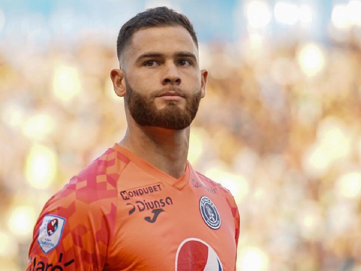 FICHAJES: Olimpia anuncia a su DT, Motagua presta jugador, UPNFM revoluciona el mercado y el futuro de Kervin Arriaga