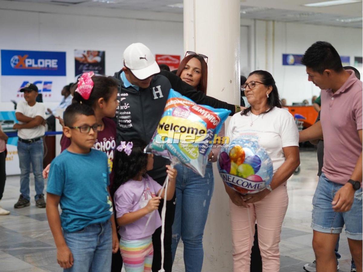 Honduras regresó tras debutar en la Eliminatoria: la sorpresa que recibió el Chelito Martínez y el furor en el Villeda Morales