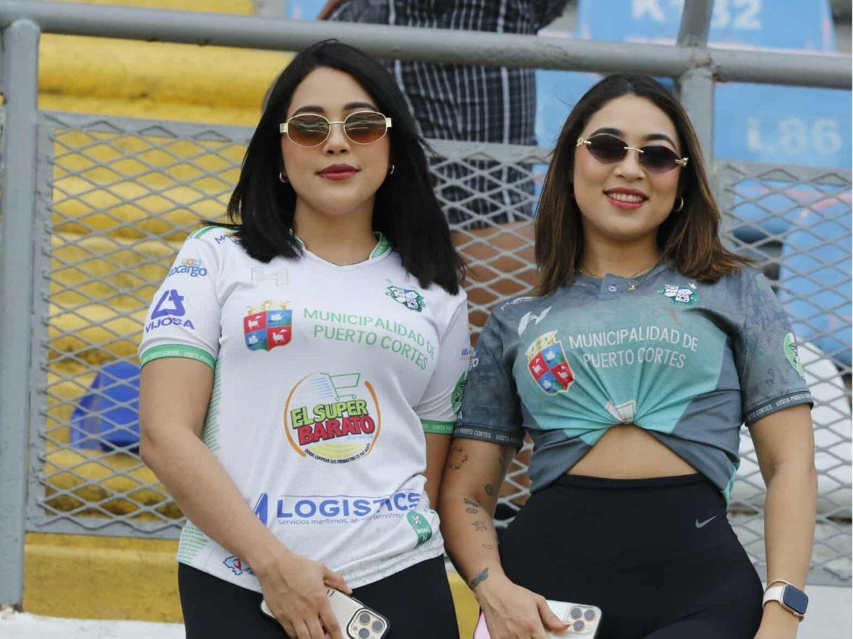 Tiktoker roba suspiros, rabieta de Raúl Cáceres y DT del Motagua se robó el show en sol centro en el Estadio Olímpico