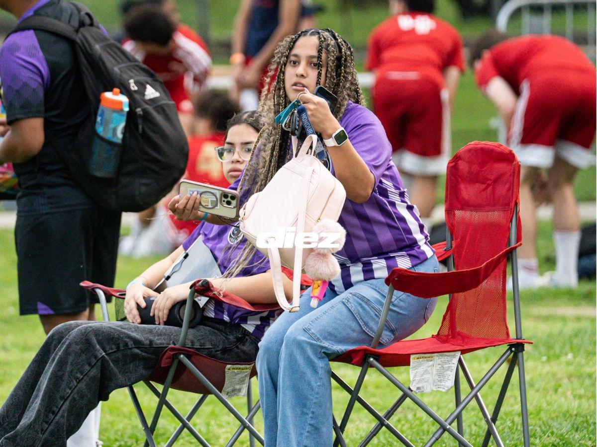 Con reconocidos jugadores de Liga Nacional, looks y chicas bellas: Ambientazo futbolero en la New Orleans Cup