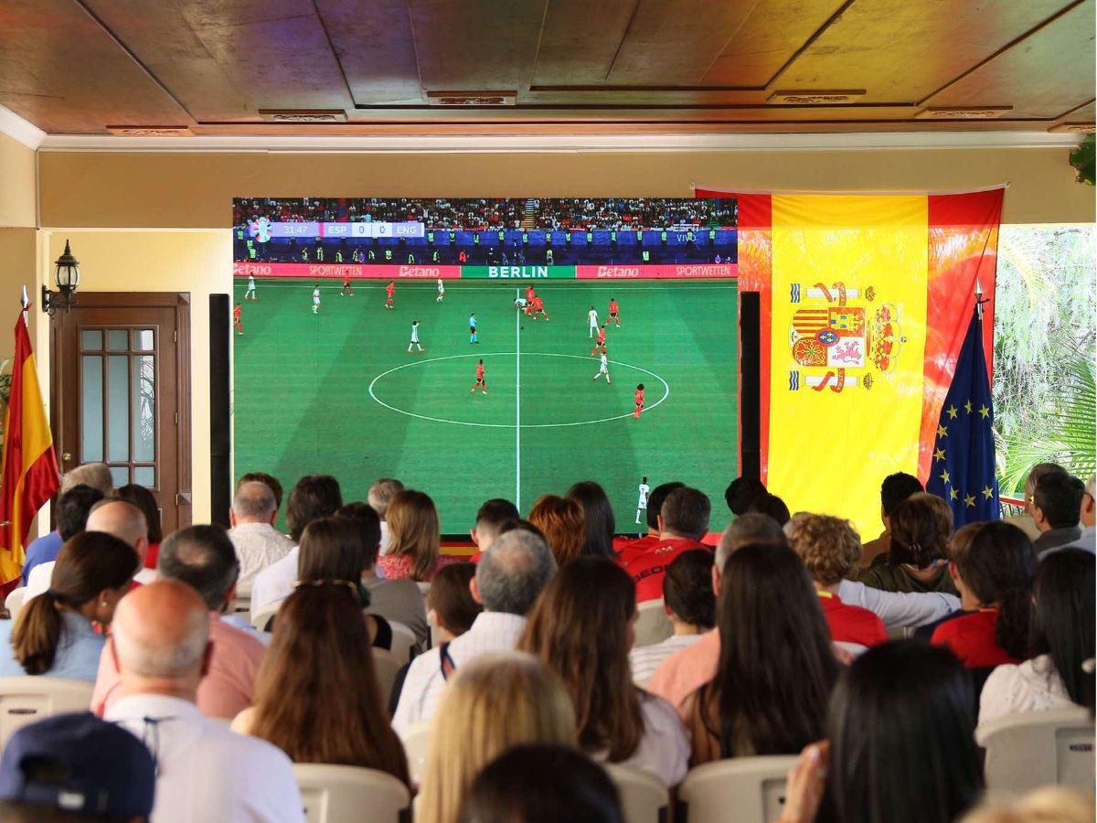 España también vibró en Honduras tras ganar la cuarta Eurocopa: ¡El Estadio Virtual de DIEZ fue un éxito!