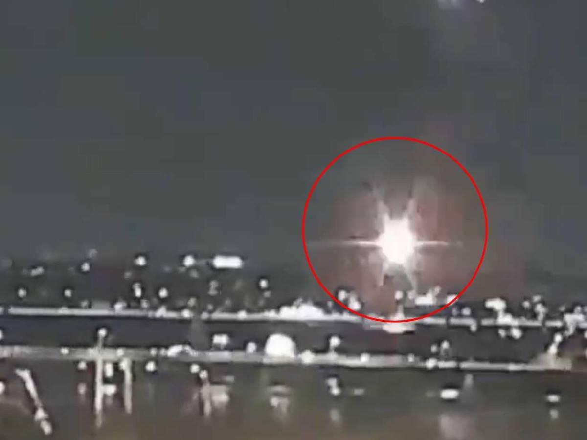 La dura reacción de Trump tras terrible accidente entre un avión y helicóptero en Washington: ¿cuántos víctimas hay?