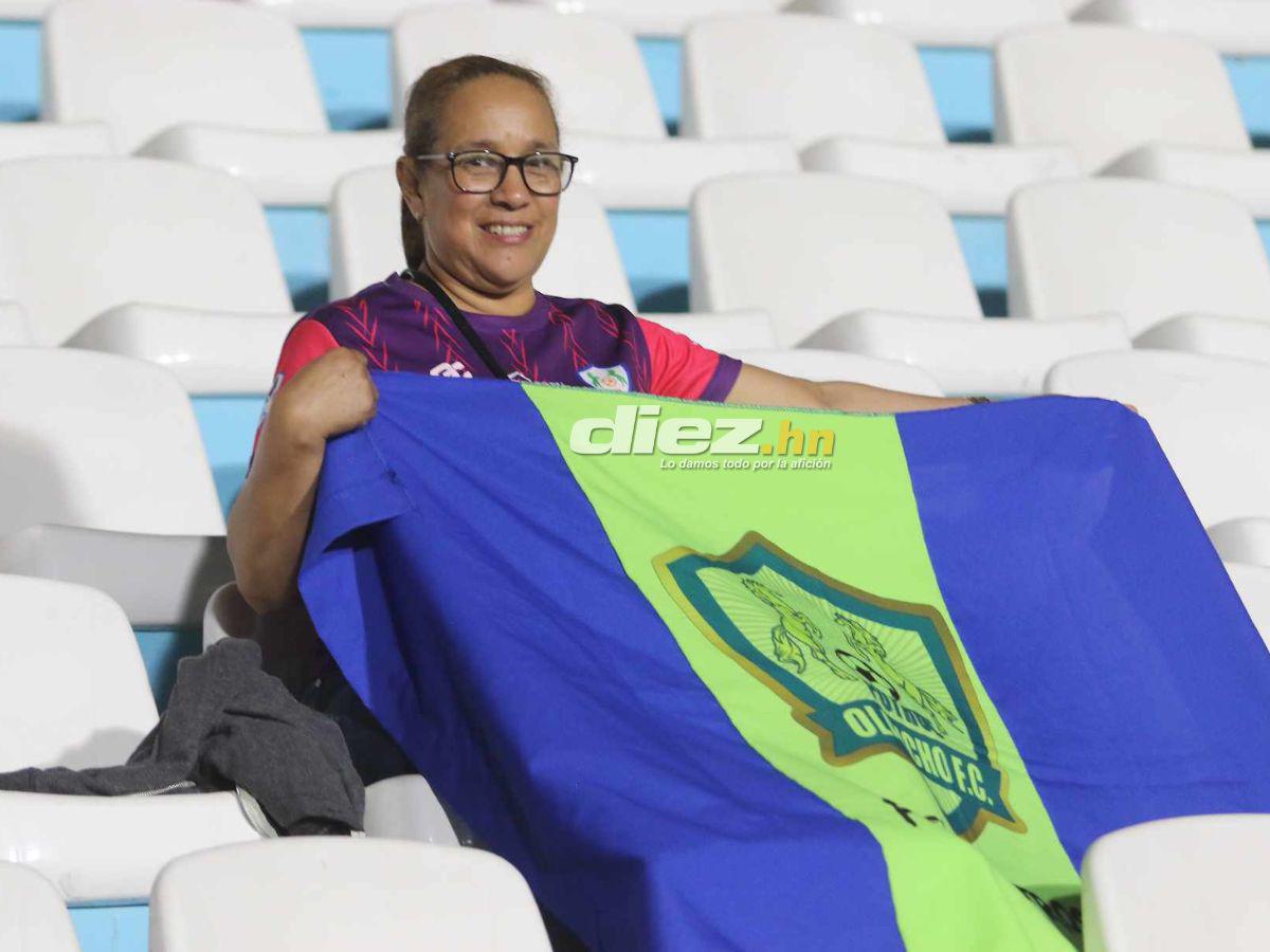Explosión con Diego Vázquez, las guapísimas hinchas del Motagua y, ¿qué pasó con la mascota del “Ciclón”?