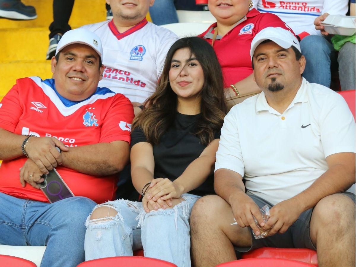 Bronca en Olimpia tras perder el clásico, dardo de Menjívar, la roja que nadie vio y la celebración del Motagua