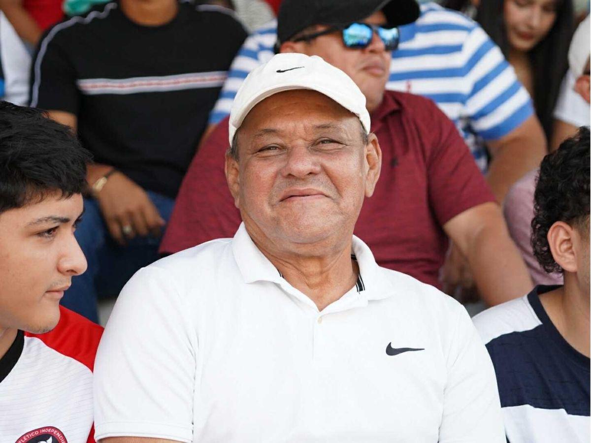 Bella chica causa furor en el Choloma vs Independiente, los famosos de la finalísima y la zarca que robó miradas