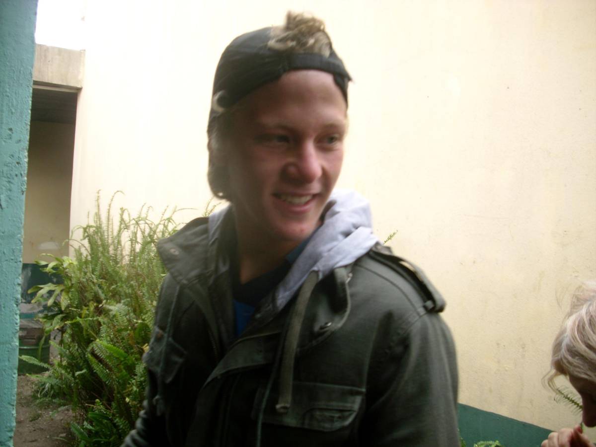 ¡Impactante! Futbolista disputó la final de un Mundial y ahora vive en la calle: “Le di dinero y corrió a comprar comida”