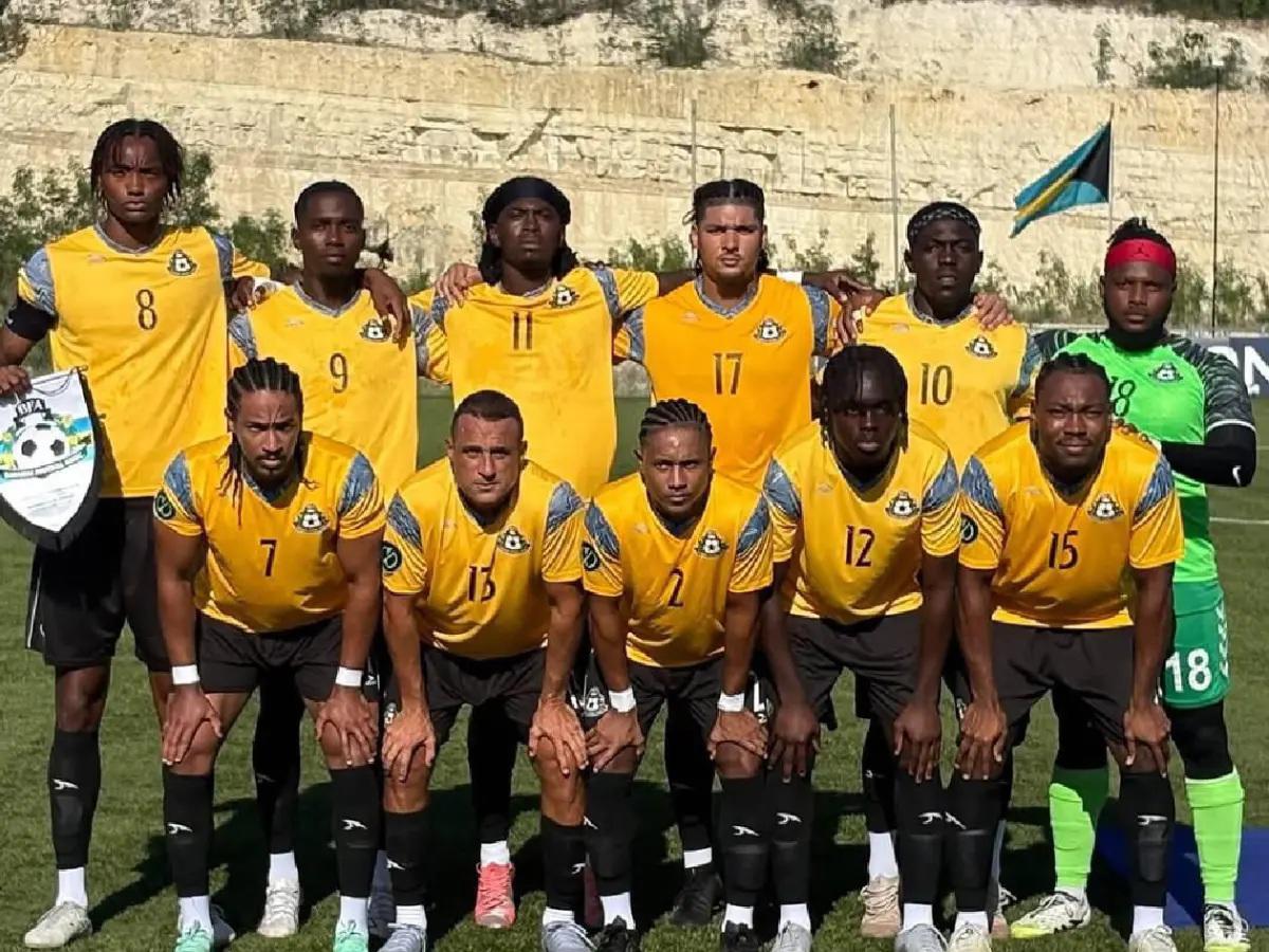 Concacaf: recibió una paliza 8-0 de la selección menos pensada y él marcó triplete