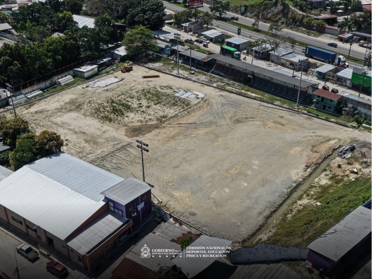 La López Arellano se frota la manos: Condepor revela imágenes de la remodelación de la cancha de fútbol