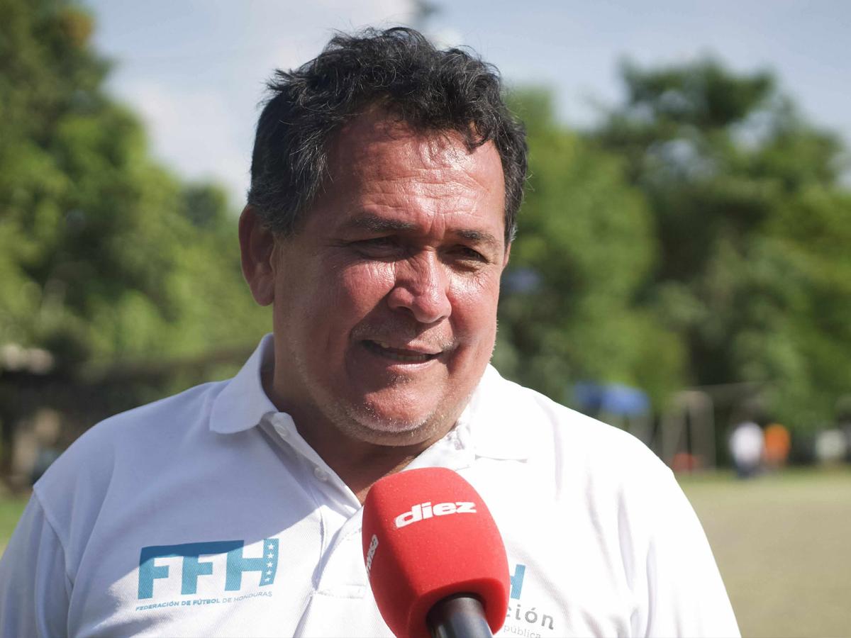 Nahum Espinoza habla sobre su salud y de futbolistas que hacen TikTok: “Si un jugador apenas rinde y se cree figura, ahí ya no voy”