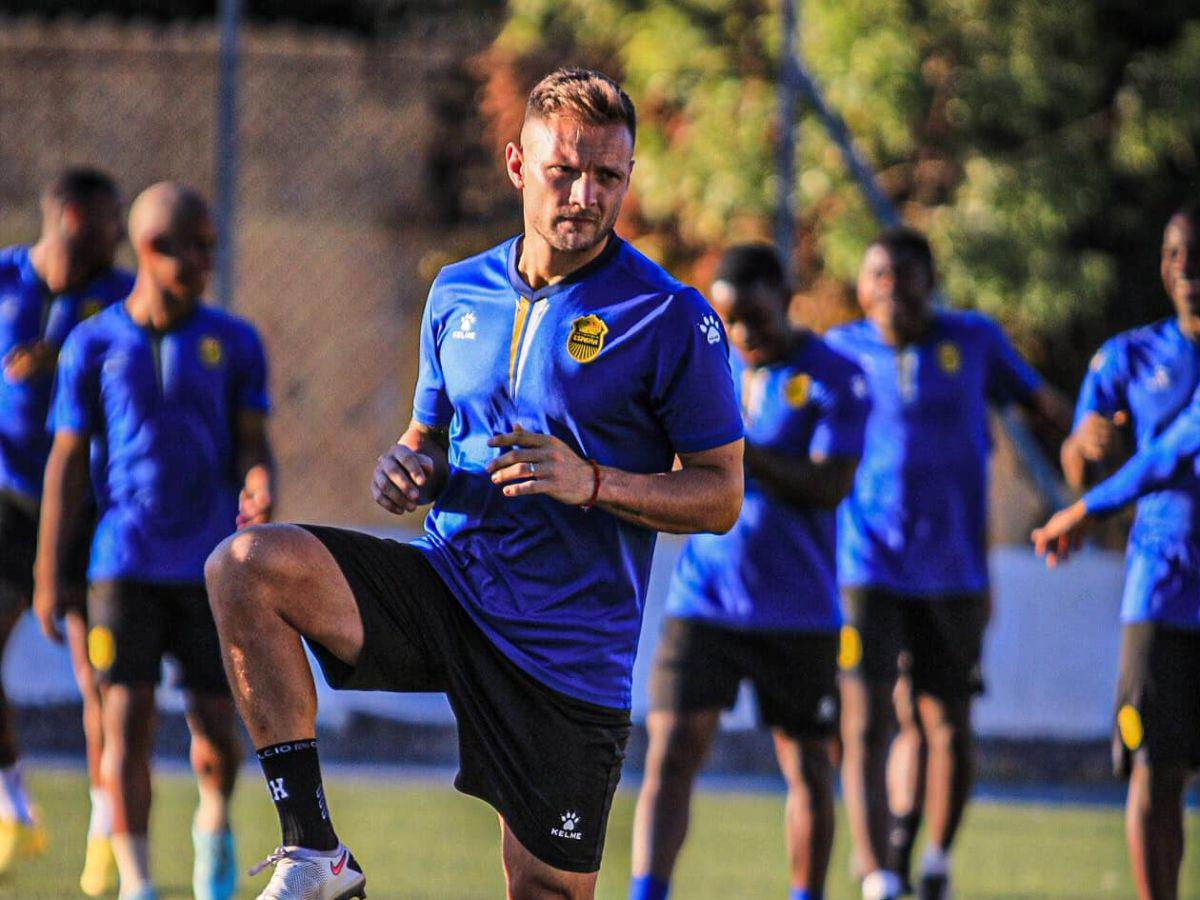 ¿Con Bryan Moya? Real España y su desequilibrante 11 titular que busca acabar con el segundo invicto histórico de Olimpia